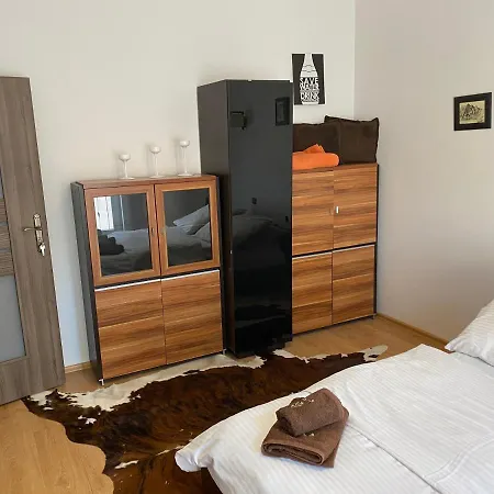 Gdanskie - Garbary Three Bedrooms Apartment *
