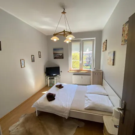 Gdanskie - Garbary Three Bedrooms Apartment Gdansk